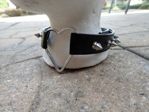 COLLAR