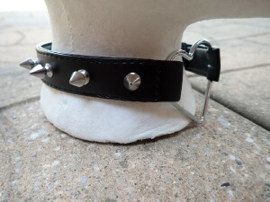 COLLAR