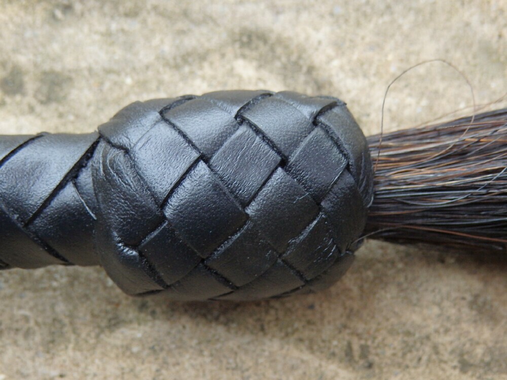 LEATHER RIDING CROP