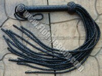 PLAITED  FLOGGER