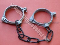 METAL SHACKLES